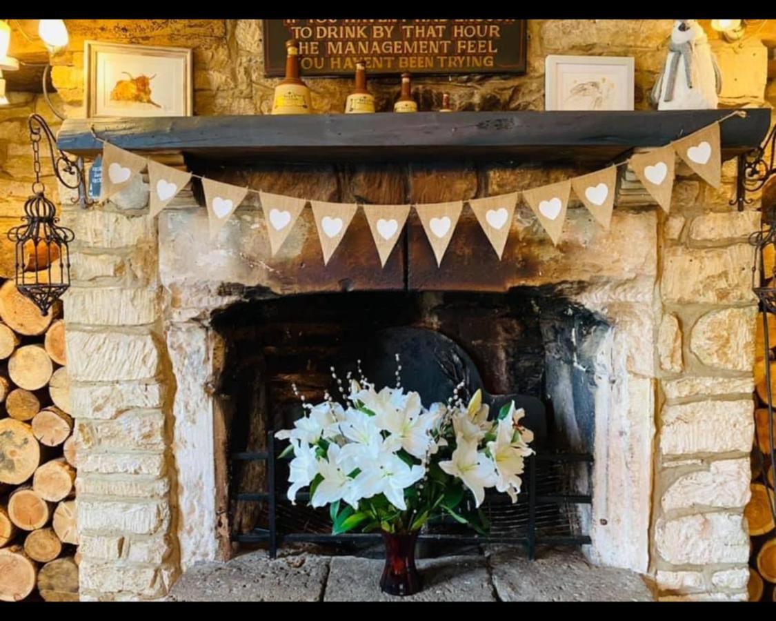 The Rose & Crown Farmhouse Kitchen Nympsfield Exteriör bild
